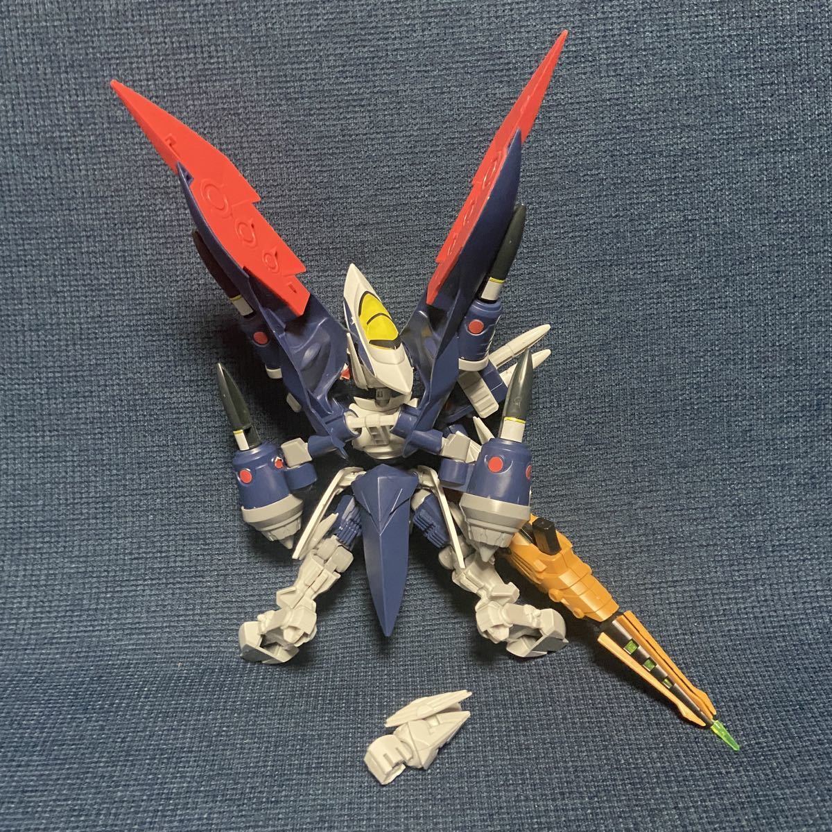 1円〜】ジャンク品 ダンボール戦機 LBXプラモデル2体(ダンボール戦機