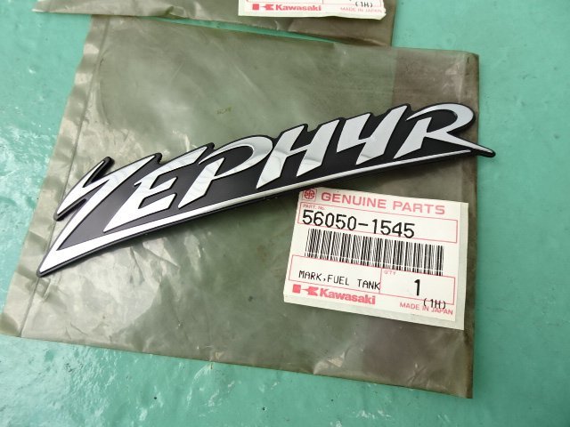 ZEPHYR 400 ゼファー 400 カワサキ純正 タンクエンブレム 左右セット