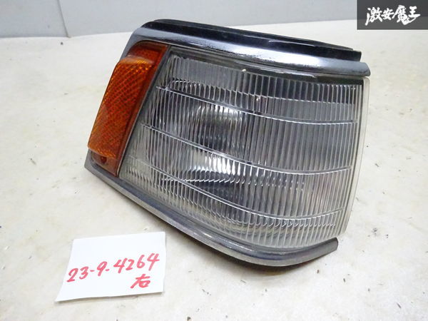 日産 純正 C32 HC32 ローレル フロント コーナーレンズ ウインカー