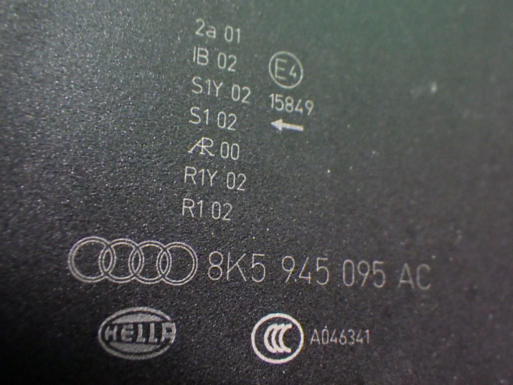 a4 アウディ アウディA4アバント アバント ブレーキランプ左 0 8k（ライト・ランプ｜パーツ）：車用品 led audi テール 061 8k（ブレーキ・テールランプ｜ライト テールライト テールランプ 左L アウディA4セダン[8KCDNF前期]LED左フィニッシャー