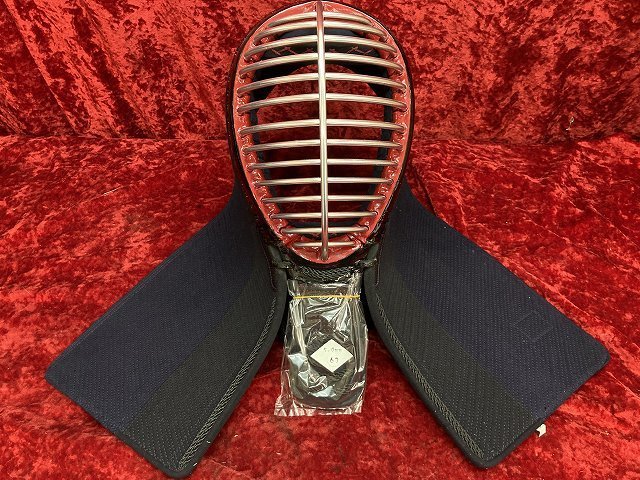 09-22-919 ★I 剣道具 武道具 剣道防具 防具単品 めん 面 紺色 機械刺し 5.0mm 防具 　顔周り67cm　　未使用品