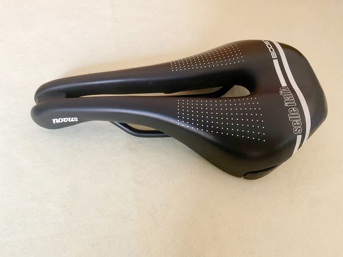 Selle italia Novus Boost カーボンレール Novus Boost Selle NOVUS BOOST TM EVO セライタリア selle Superflow