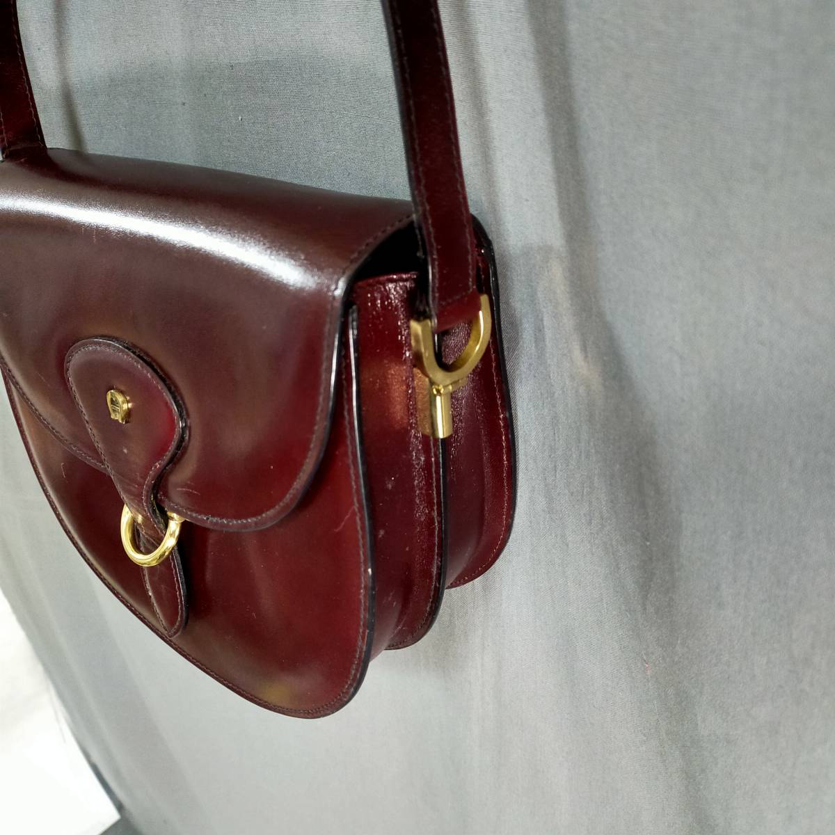 5509/26 GJ52147 Aigner レザー ショルダーバッグ 斜め掛け