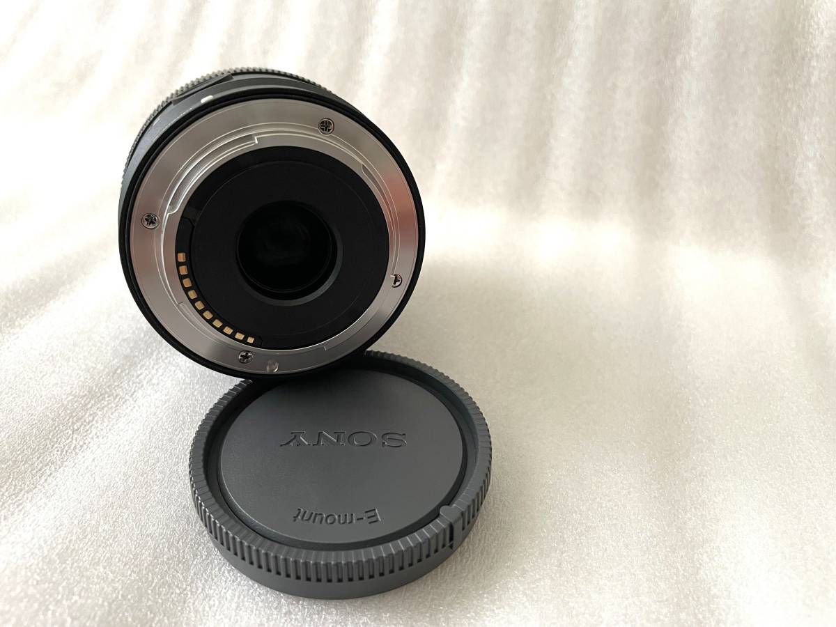 ☆美品☆ソニー SONY E 11 mm F1.8 SEL11F18 保護フィルター付 【公式 