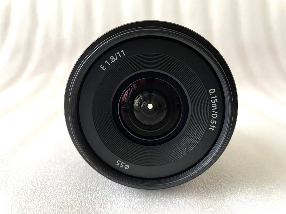 ☆美品☆ソニー SONY E 11 mm F1.8 SEL11F18 保護フィルター付 【公式 