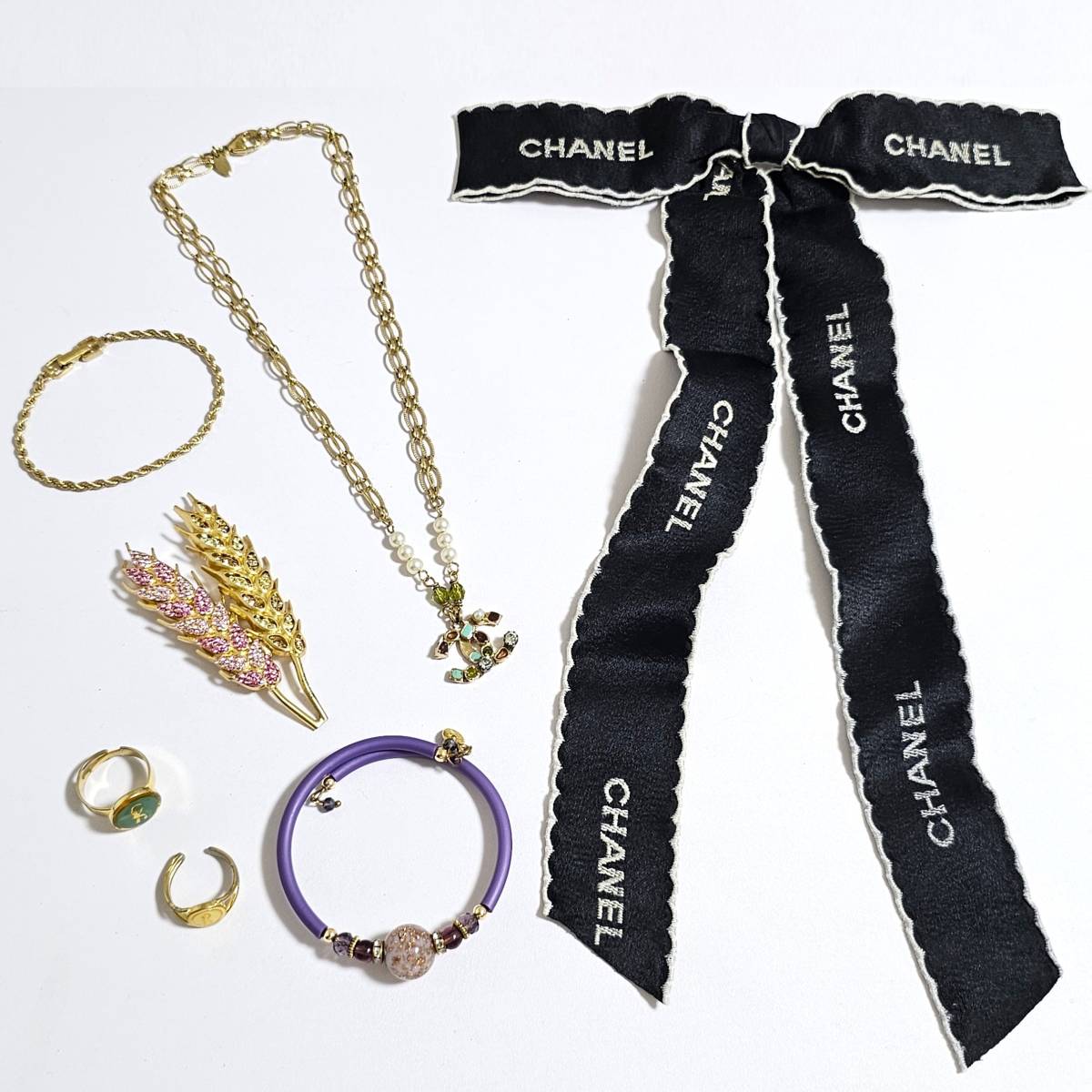 CHANEL　シャネルなど　ブローチ　ネックレス　ココマーク　カラーストーン　セット　ジャンク　1円から～
