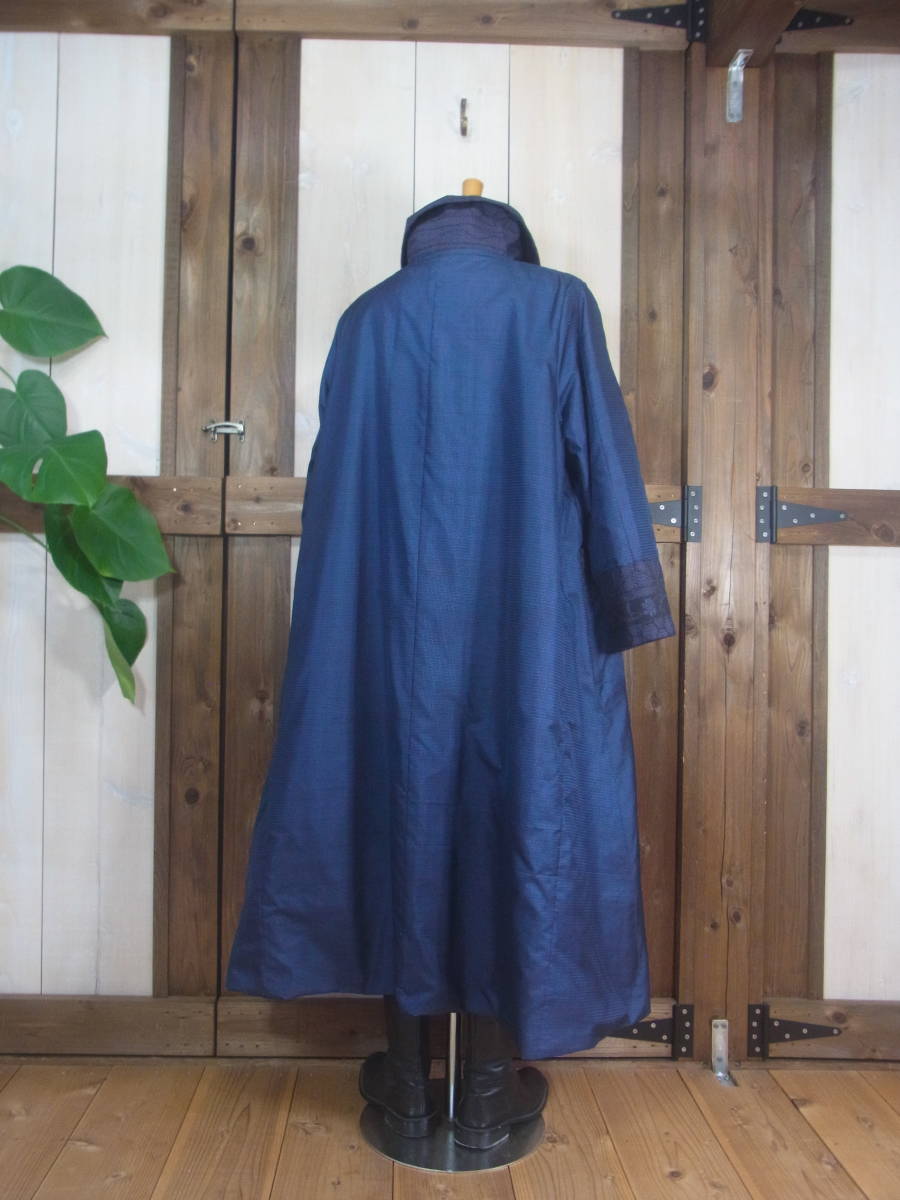 着物リメイク 13種類の大島紬をパッチワークした、ケープ風ショート