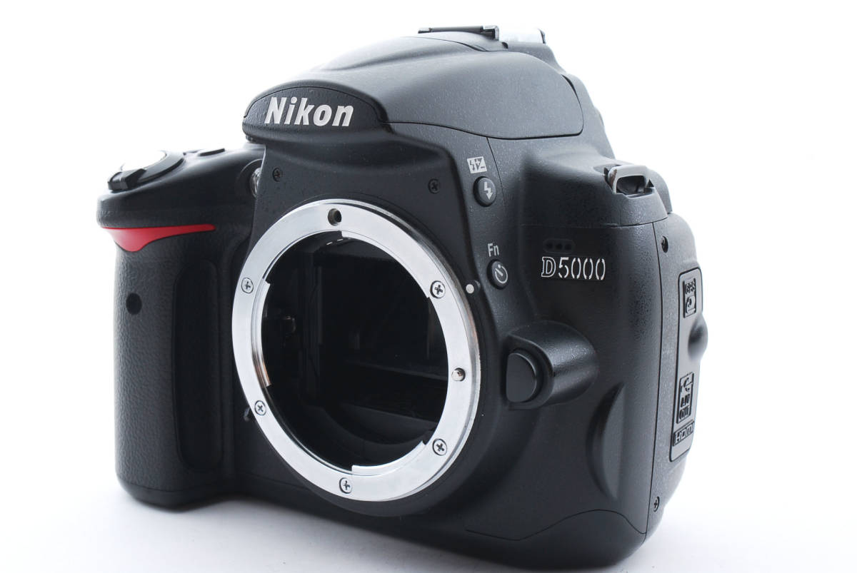 ☆緊急大特価☆ Nikon ニコン D5000 ボディ 一眼レフ #7214