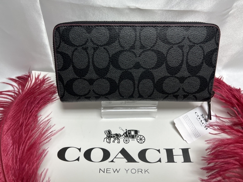 新品タグ付き COACH長財布 シグネチャー F25517 ラウンドファスナー