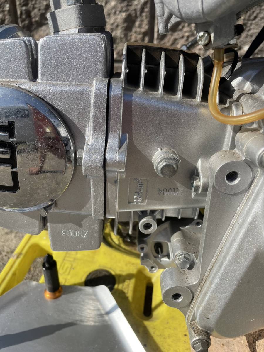 激安1万〜 ロンシン125 エンジン おまけ付き ほぼ新車 中華エンジン