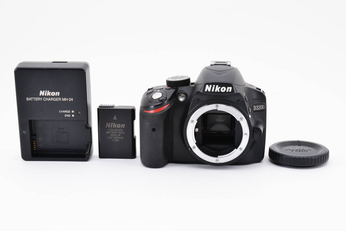 ☆撮影枚数134枚・美品☆Nikon ニコン D3200 ボディ #19636 ☆撮影枚数 【