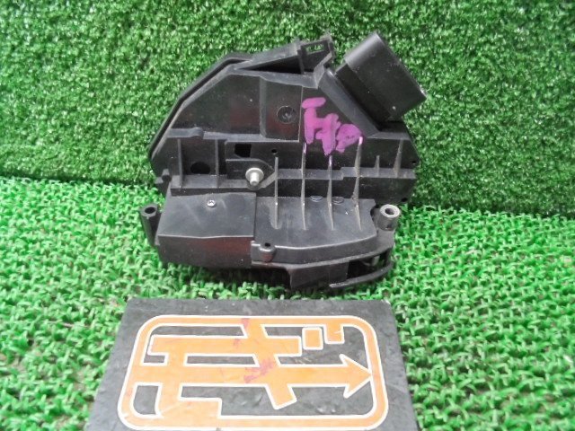  2ER6006RA4 ボルボ V60 DBA-FB4164T 2014年 純正フロントドアロックソレノイド A046465(ボルボ用)｜売買されたオークション情報、yahooの商品情報をアーカイブ公開 - オークファン ボルボ用