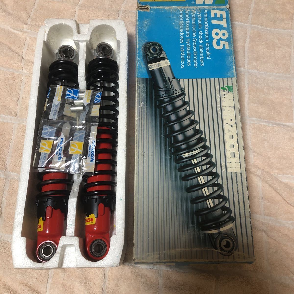 HOT，豊富な マルゾッキ ET85 本物 当時物 細巻き 箱入り 即使用可 MARZOCCHI GS GT KH Z CB XJ RG FX FT(リア)｜売買されたオークション情報、yahooの商品情報をアーカイブ公開 - オークファン スズキ用