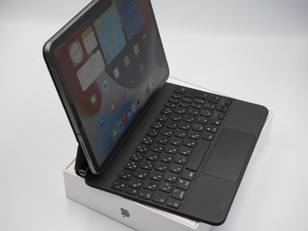 新品同様品】Apple Magic Keyboard MXQT2J/A（アップルコンピュータ  