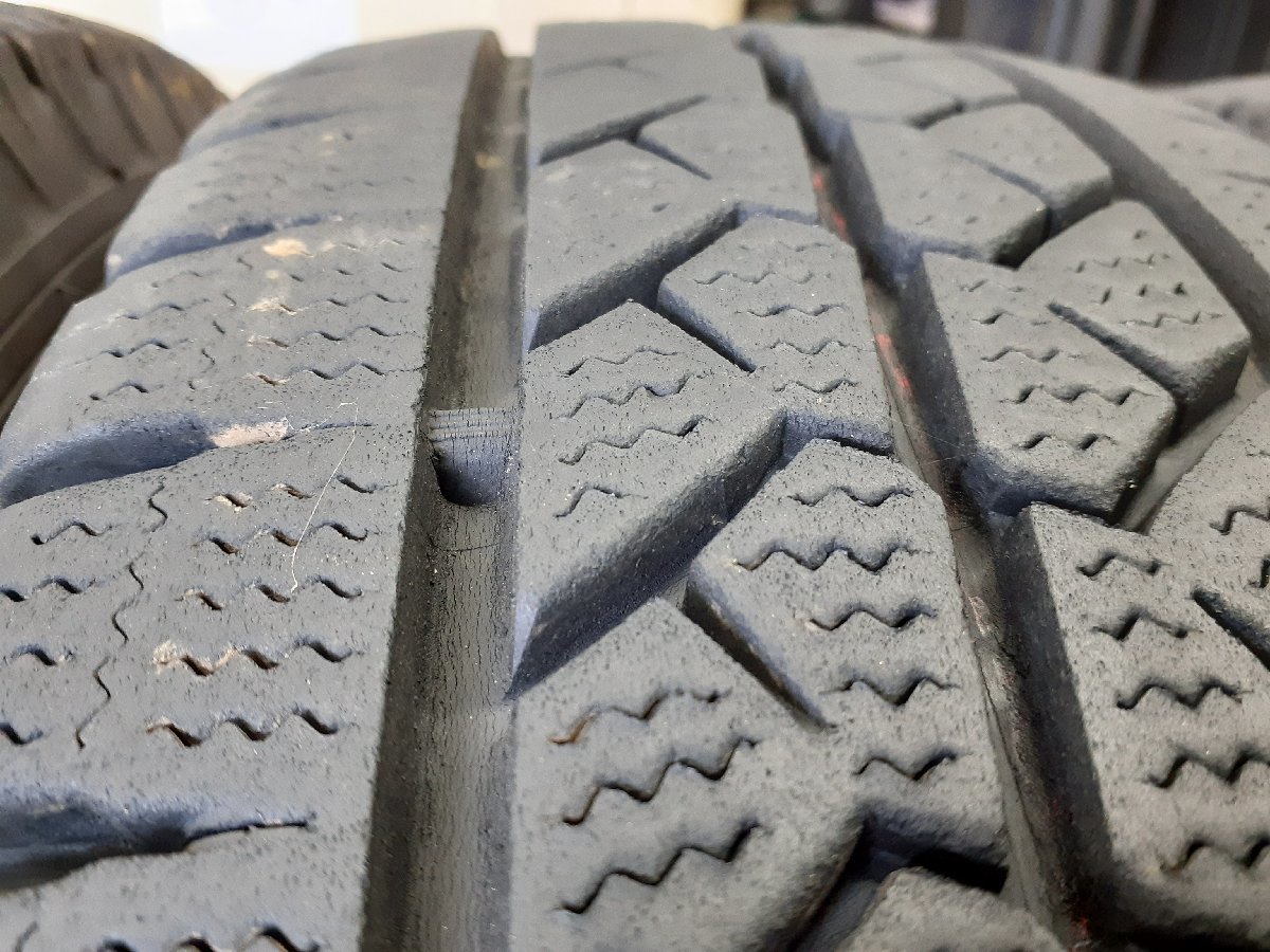 パF4224■195/80R15 107/105L LT　4本価格　BRIDGESTONE BLIZZAK VL1　送料無料 冬 ハイエース キャラバン NV350 ボンゴ