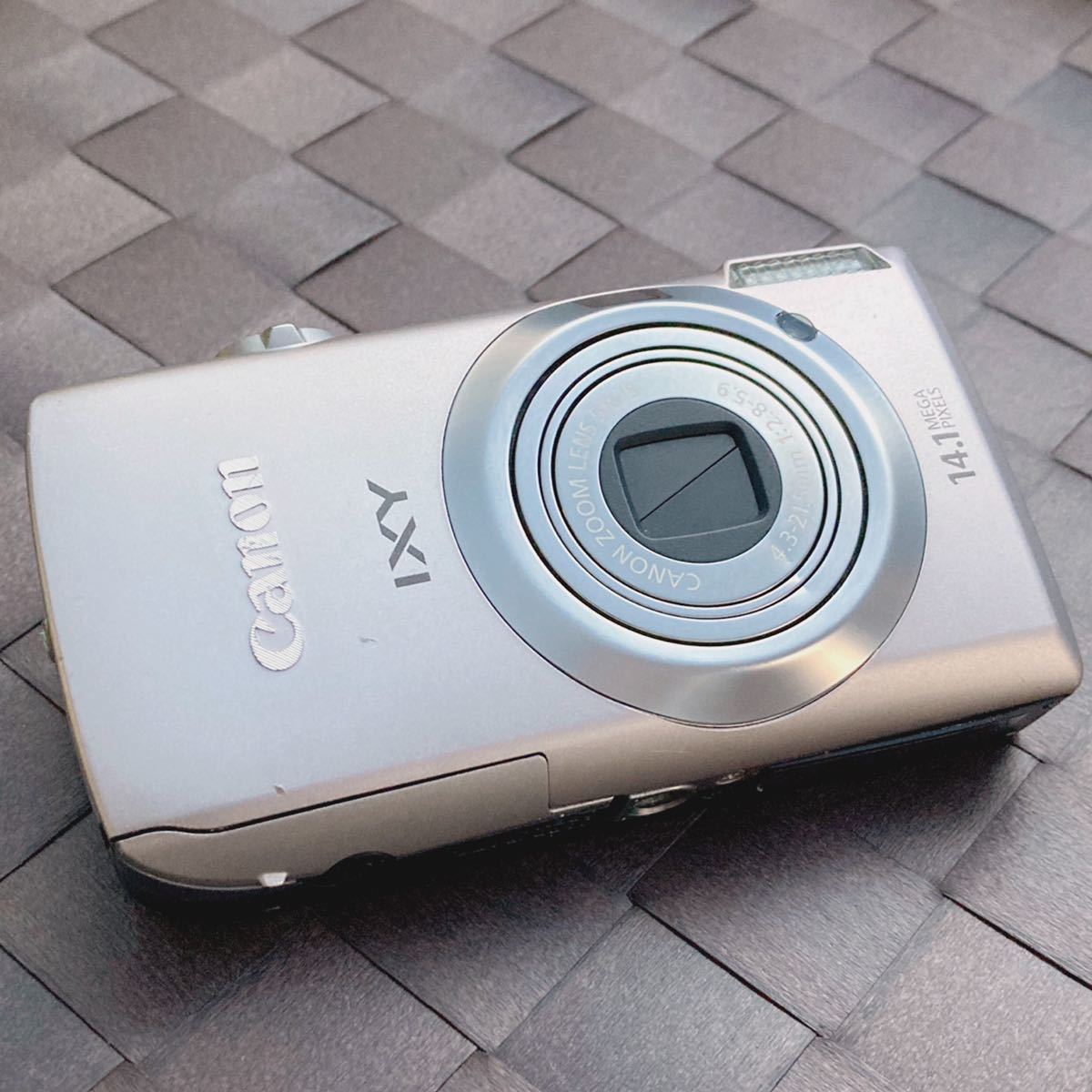 【Canon】美品！キャノン IXY 10S 14.1メガピクセル コンデジ IXY PC1467 Canon 10S コンパクトデジタルカメラ キャノン デジタル
