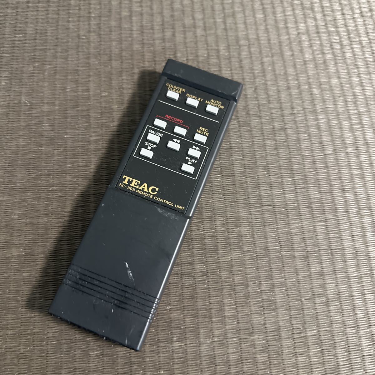 即決 TEAC RC-393 リモコン　 V-3000 V-3010 V-5000 V-5010 等　純正 リモコン 動作品　送料370