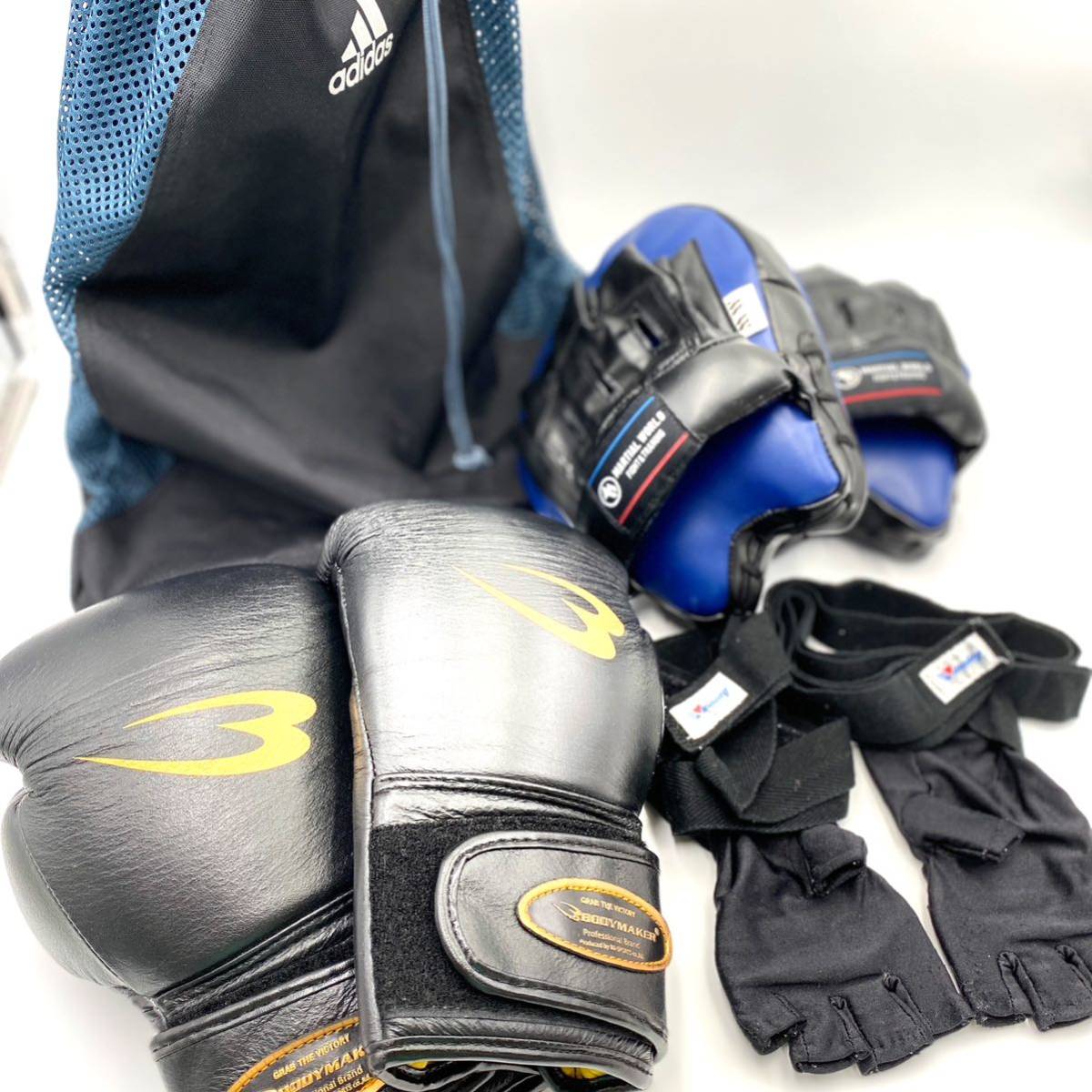 まとめ売り】ボクシング グローブ パンチングミット ボクシング用品