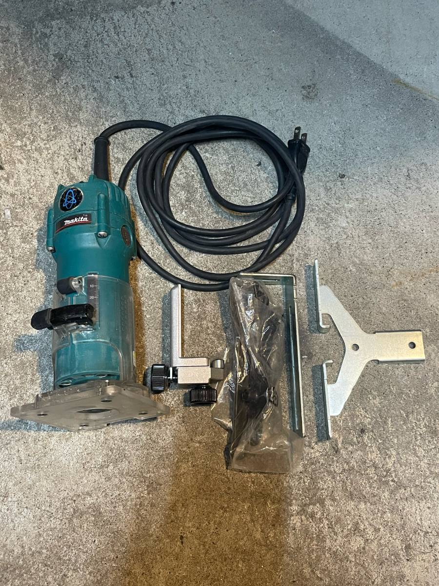 ★送料無料　付属品、ビット付き　 makita マキタ 3707FC 電子トリマ _1