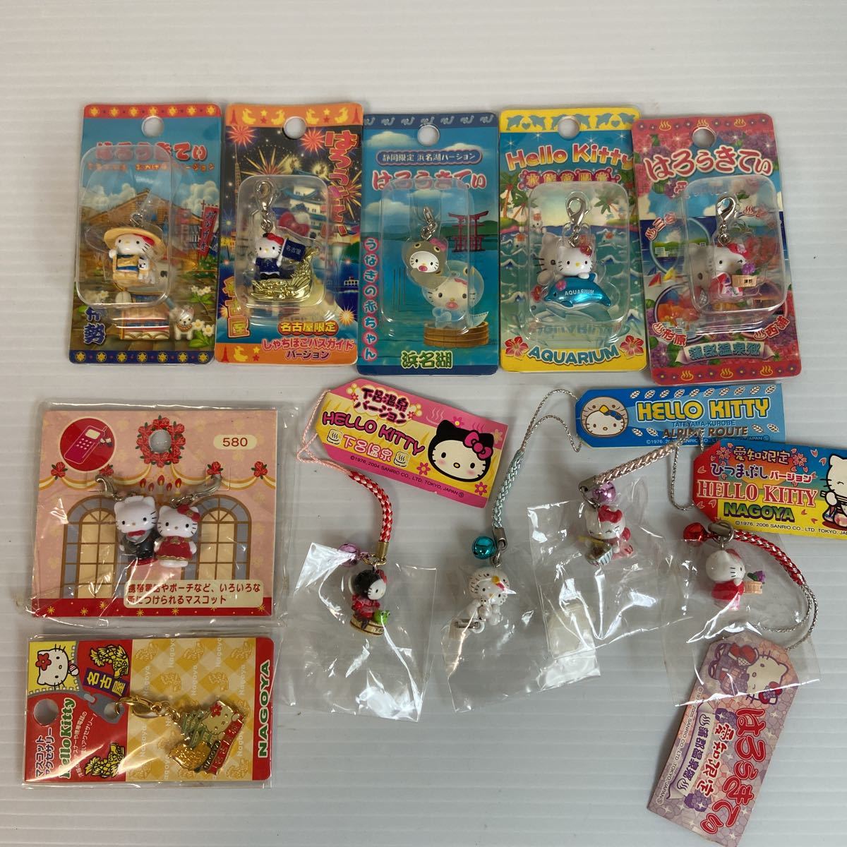 【未使用品】ハローキティ 地域限定ストラップ 12個セット 未使用品】ハローキティ 地域限定ストラップ 12個セット 2026年最新