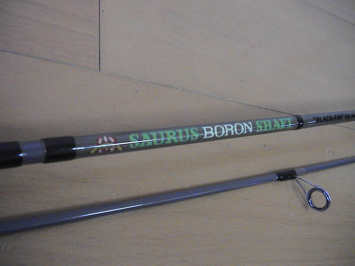 10 ザウルス SAURUS BORON SHAFT BLACK-FIN 大きく 86