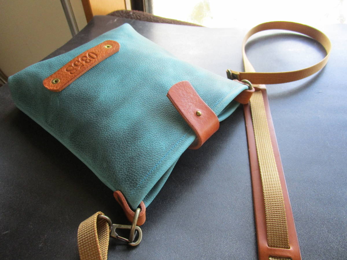ヴィンテージブルー本革かわいいミニサコッシュ！プルアップオイルヌメ革！エイジング！ハンドメイド！シンプル ショルダーバッグ