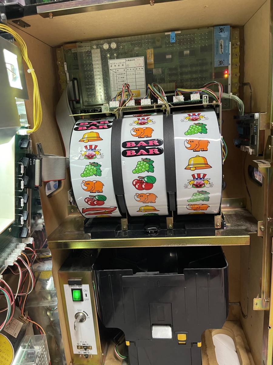 パチスロ実機北電子☆ハイパージャグラーVコイン不要機付４号機 4号機