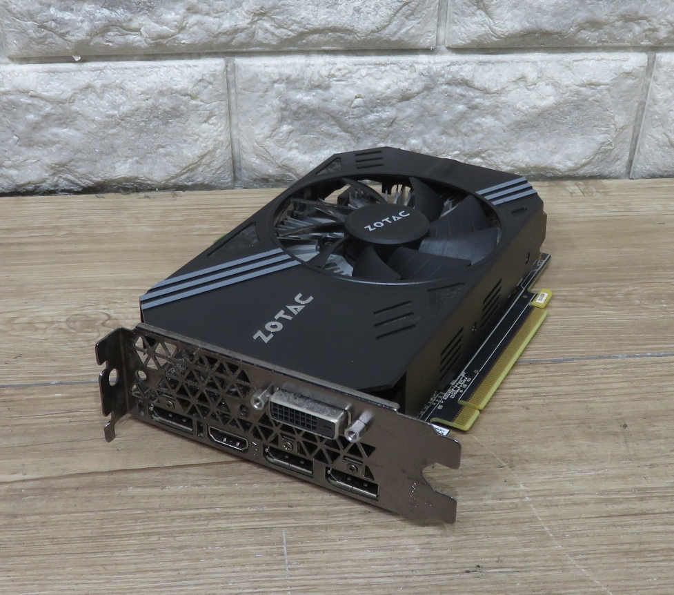 H23 GIGABYTE GTX660 2GB GV-N660OC-2GD DVI HDMI PCI-Express