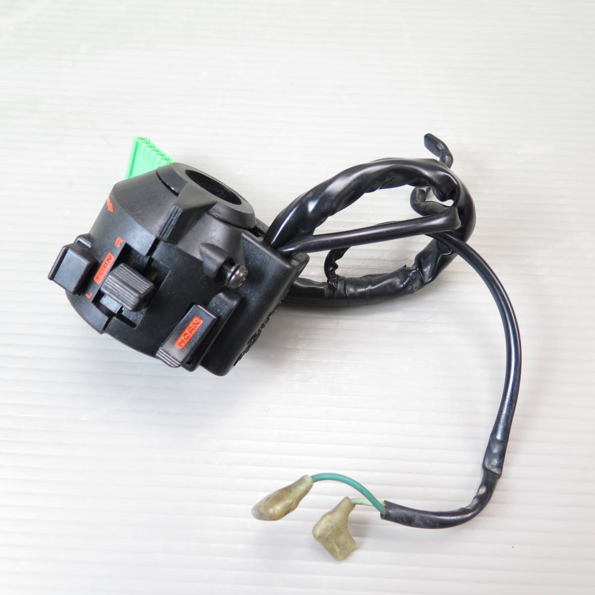 VT250F [MC08] 後期 純正 ハンドルスイッチセット ホーン ライト 中古