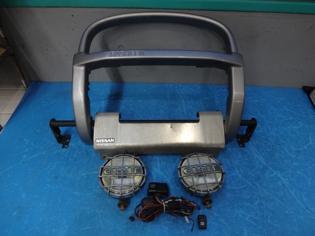 【個人宅配不可】中古 日産 ラシーン RHNB14 純正オプション グリルガード フォグ付き (棚6643-H602)