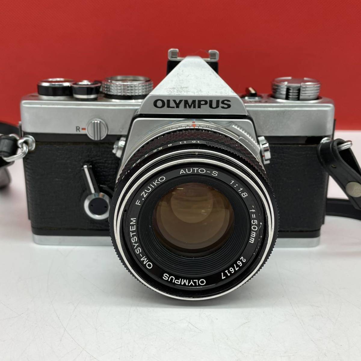 □ OLYMPUS OM-1 一眼レフカメラ フィルムカメラ シルバー OM-SYSTEM F.ZUIKO AUTO-S 1:1.8 50mm レンズ ジャンク オリンパス 