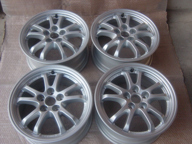新車外し トヨタ純正 プリウス50 ホイール4本セット
