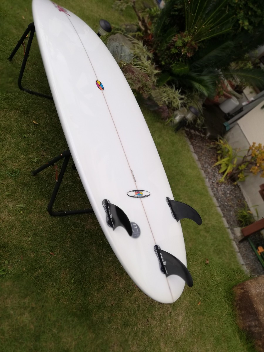 マッコイ　８Ｆ　ミッドレングス　サーフボード マッコイサーフボード 6.8ft ミッドレングス 新古品 フロント テール