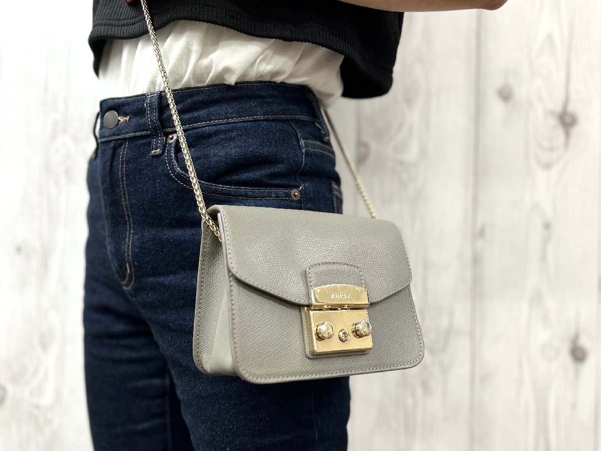 ✨️極美品✨️FURLA メトロポリス チェーン ショルダーバッグ