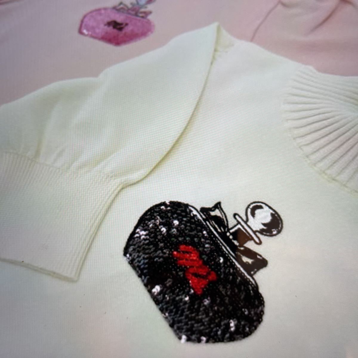 【超美品】エムズグレイシー　WEB掲載　パヒュームモチーフ／ハイネック／ニット　トップス　ホワイト　38