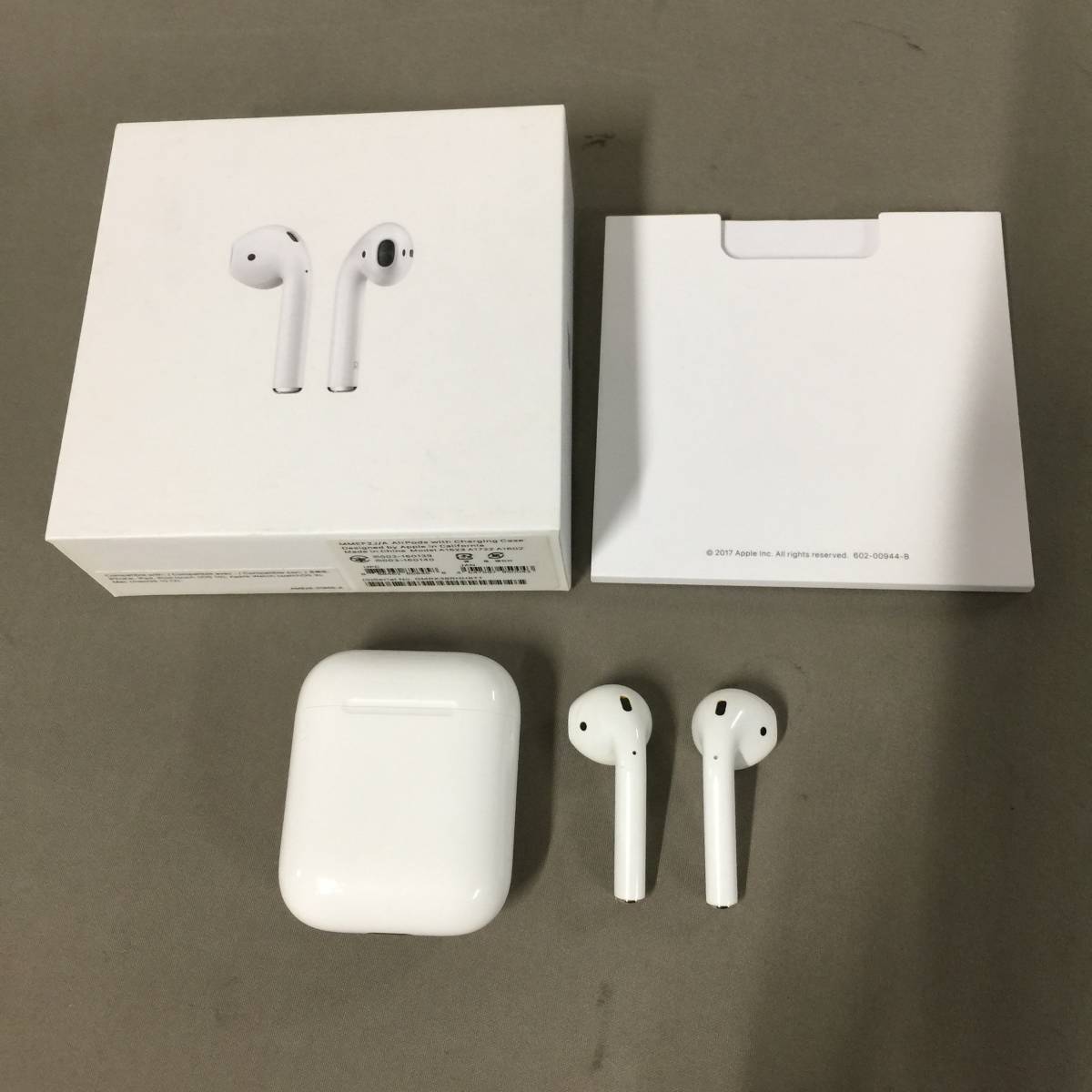 ■Apple AirPods Bluetooth イヤホン MMEF2J A1602 A1523 A1722　【23/1016/01