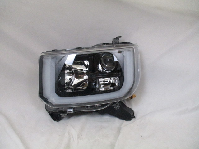 ダイハツ ウェイク LA700S/LA710S 純正左ヘッドライト LED STANLEY