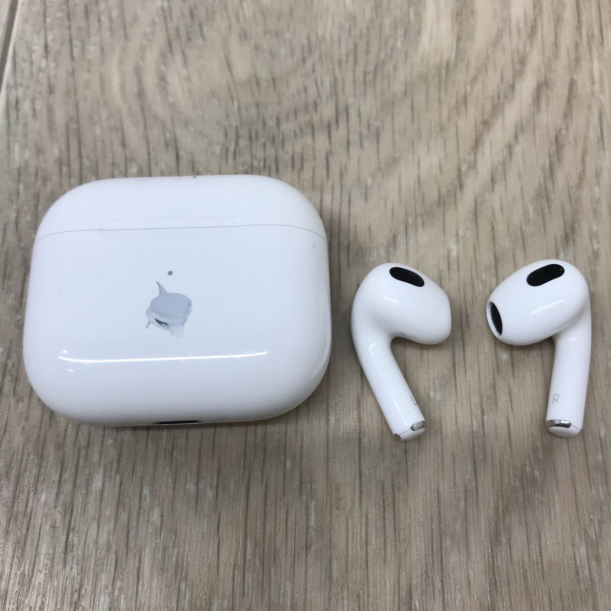 164 C 1円〜 Apple AirPods 第3世代 Lightning 充電ケース エアーポッズ エアポッズ アップル 中古 現状品