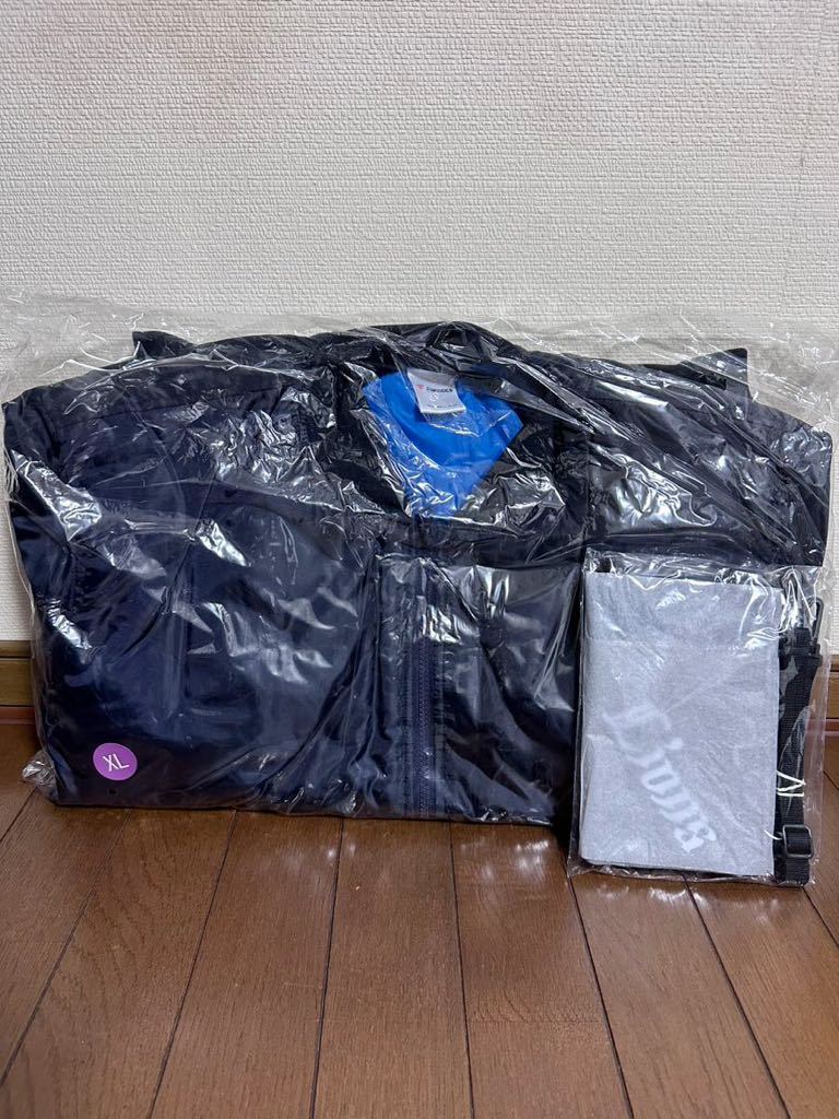 【新品】2023 埼玉西武ライオンズ ファンクラブ ハイグレード会員 ファナティクス MA-1 ジャケット スマホショルダー 2点セット XLサイズ_2