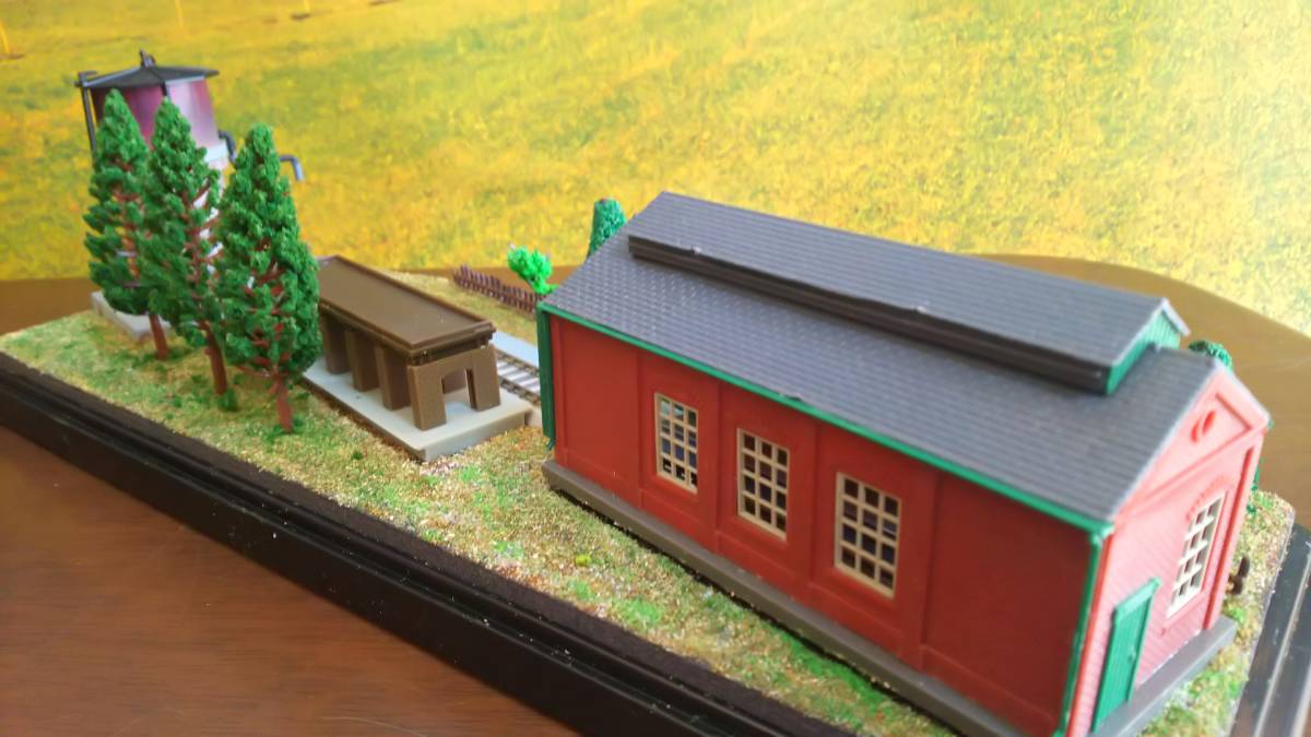 Nゲージ ジオラマ 機関庫展示台（クリアケース付） 【公式通販】