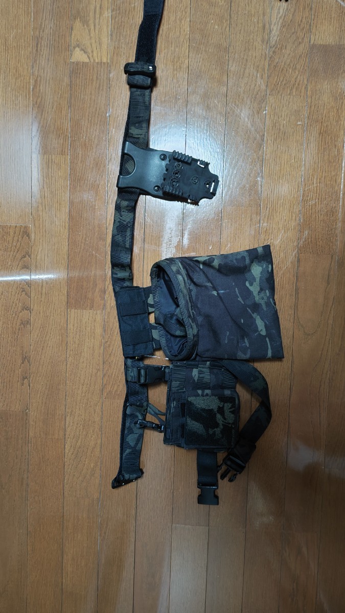 VOLK TACTICAL GEAR製 プレートキャリア マルチカムブラック 一式