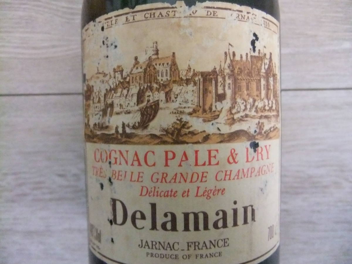 Delamain Pale & Dryコニャック 700ml 箱付き Delamain Pale & Dry