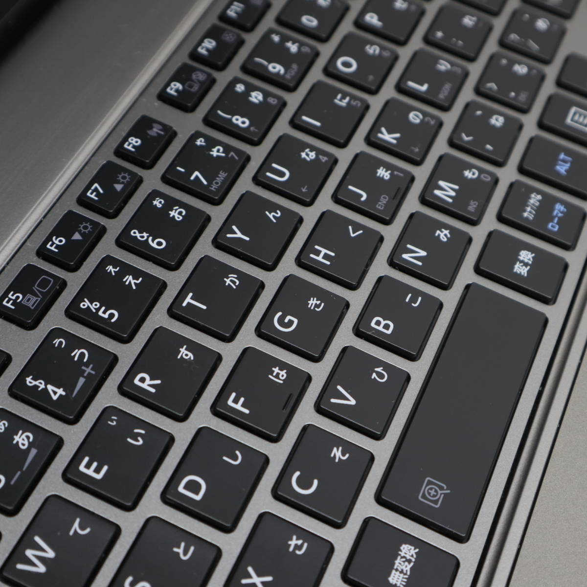 ★美品 高性能8世代4コアi5！M.2 SSD256GB メモリ8GB★R63/M Core i5-8250U Webカメラ Win11 MS Office2019 Home&Business★P60450