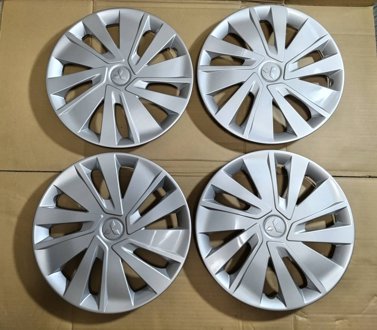 三菱 純正ホイール ekクロス ② - のパーツ 15インチホイール EKクロス