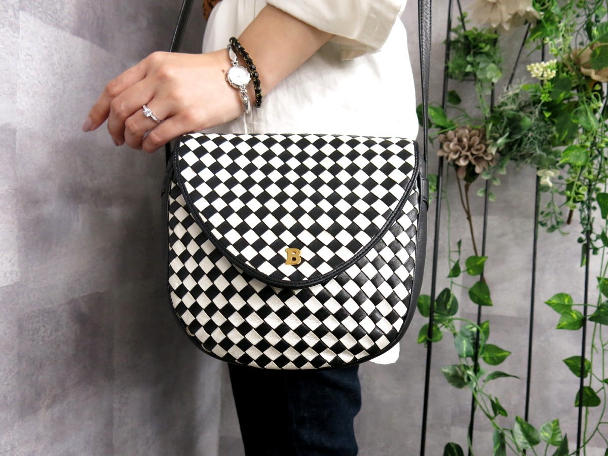 超美品○BALLY バリー○イントレチャート○ゴールド金具ロゴ○ラム 