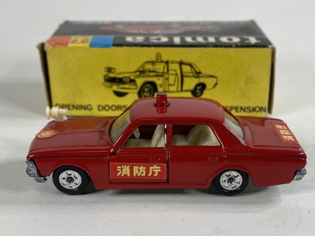 トミカNO.27 トヨタクラウンファイアチーフカー 1Dホイール銀サイレン