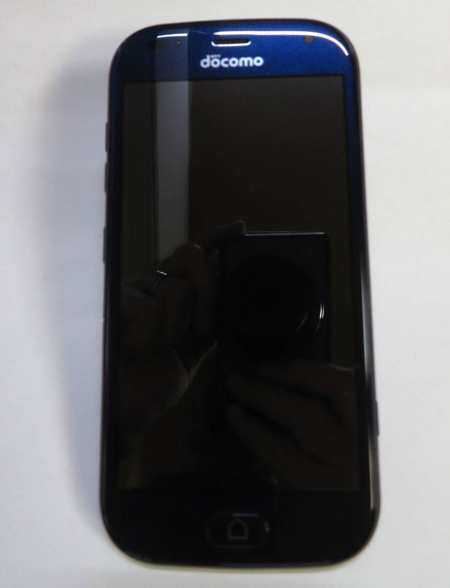 F-42A 新品同様 F-42A らくらくスマートフォン ネイビー M777 らくらく