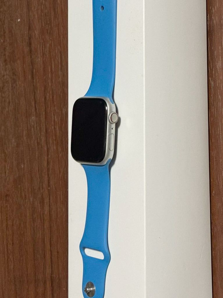 送料無料，SALE Apple Watch Series 5 44mm アルミニウム シルバー GPS+Cellularモデル(スマートウォッチ本体)｜売買されたオークション情報、yahooの商品情報をアーカイブ公開 - オークファン スマートウォッチ本体