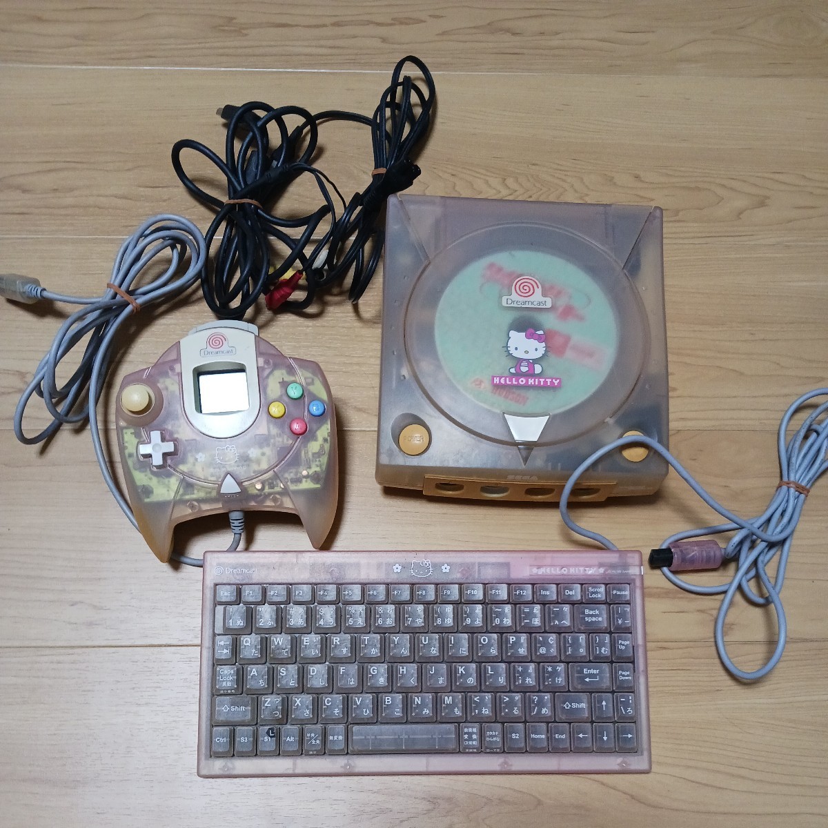 ハローキティ ドリームキャスト 本体とキーボードセット SEGA セガ DC