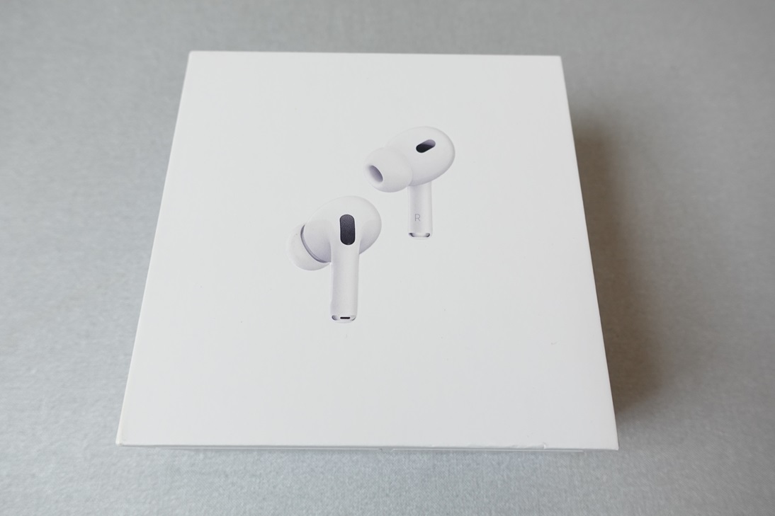 AirPods Pro Apple ホワイト 充電ケース付き Pro（第2世代、USB-C